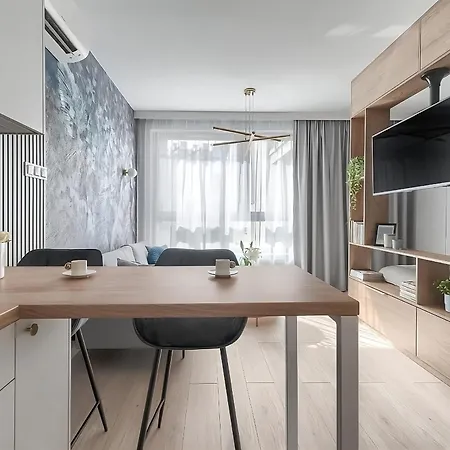 Apartment Apartly - W Sercu Starego Miasta *